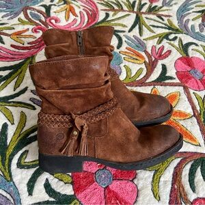 NWOT Born Ouvea Leather Booties / Size 7.5